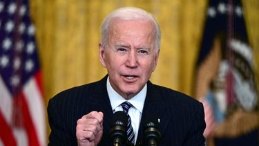 Biden recibirá este lunes su tercera dosis de la vacuna contra COVID-19