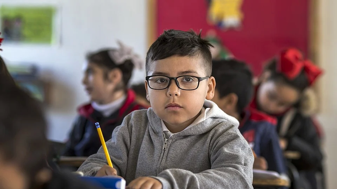Clases: cambian condiciones para uso de tapabocas en niños