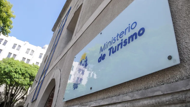 Llamado en el Ministerio de Turismo.&nbsp;