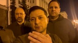 Estamos todos aquí, en Kiev, afirma el presidente ucraniano en un video