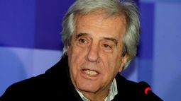 Editorial argentina abrió planta en Colonia