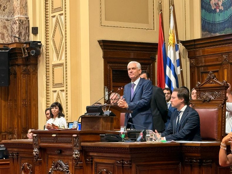 Goñi asumió la Presidencia de Diputados y llamó a poner el fenómeno tecnológico en la agenda parlamentaria