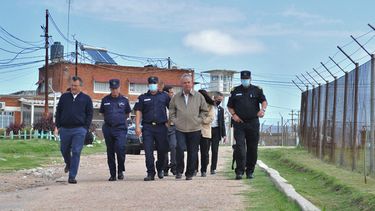 Gobierno promueve que internos de Punta de Rieles realicen prácticas de fútbol