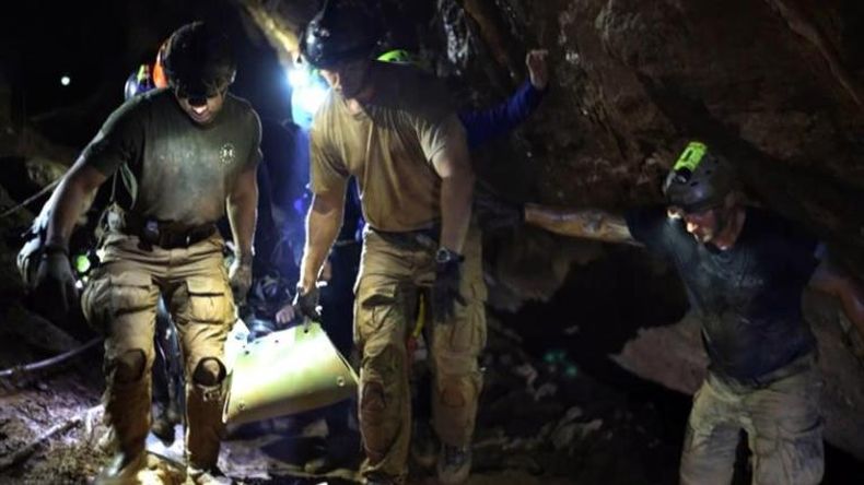 Dos películas narrarán el rescate de los niños tailandeses