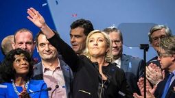 Acusan a Le Pen de plagiar parte del discurso de Fillon
