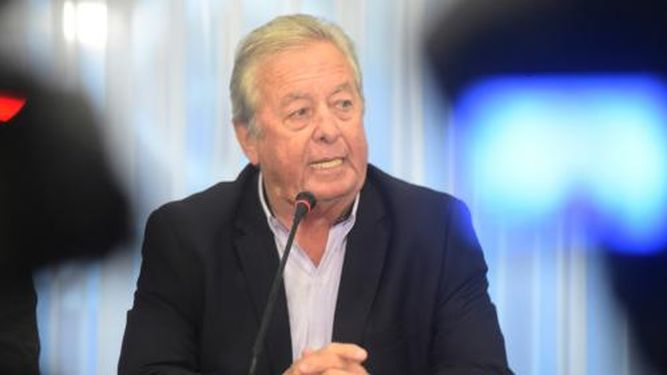 Carlos Moreira atribuyó responsabilidades a Mujica en caso Pluna.