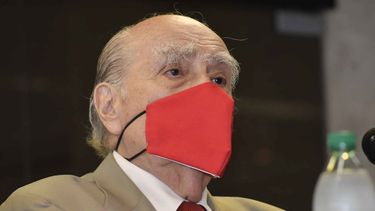 Sanguinetti: Nos preocupa que la Policía haya sido tan acosada