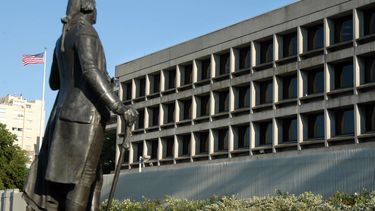 Embajada de EEUU abrió llamado para administrar U$S 250.000
