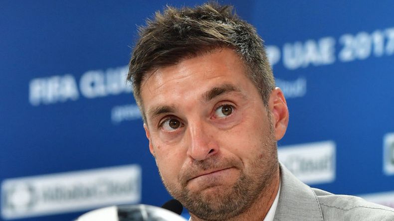 Diego Alonso reservará entre 35 y 39 futbolistas para enfrentar a Paraguay