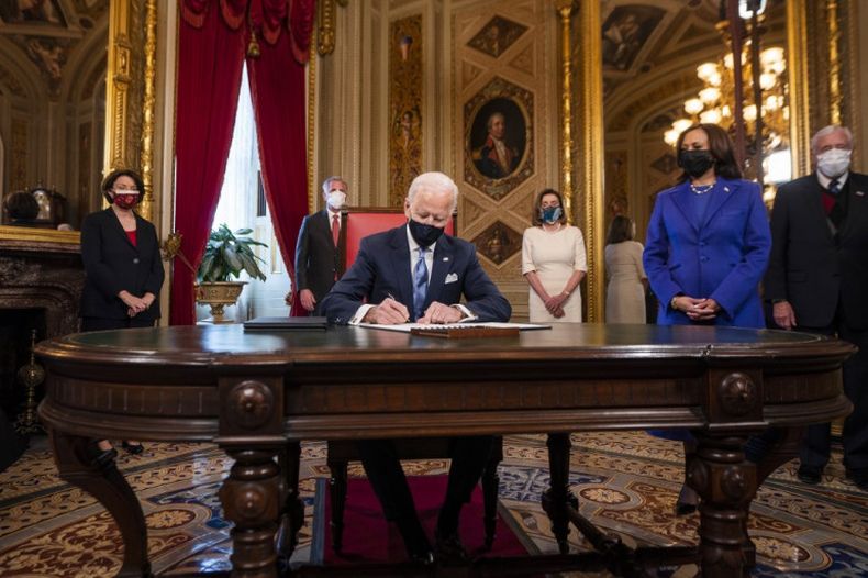 Biden asumió como 46° presidente de EEUU y promete un nuevo día
