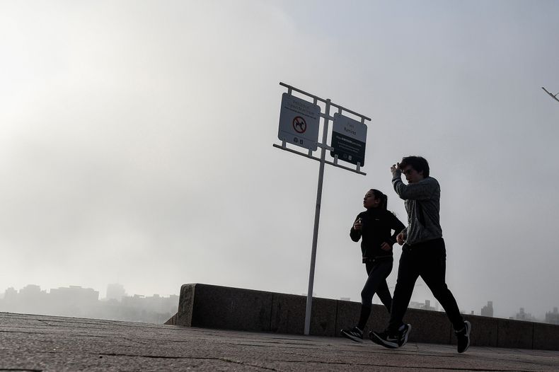 Nubosidad, nieblas y chaparrones costeros en el este marcarán el tiempo este jueves, según Inumet