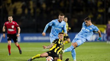 City Torque eliminó a Peñarol de la Copa AUF Uruguay tras vencerlo 2-0 en el Campeón del Siglo