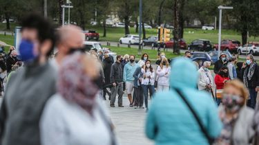 COVID-19 en Uruguay: 63 víctimas y más de 2.200 casos nuevos