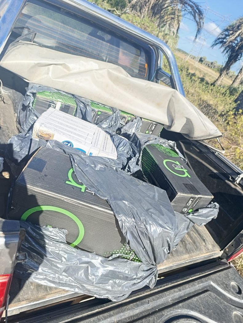 Incautaron en Paysandú 70.000 cigarrillos de contrabando; iban a distribuirse en comercios