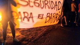 Vecinos de Las Flores se movilizaron para reclamar seguridad