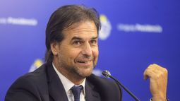Uruguay cerró acuerdo por vacunas con Pfizer y Sinovac