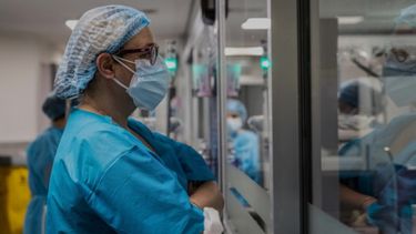 COVID-19 en Uruguay: dos fallecimientos y 167 casos nuevos