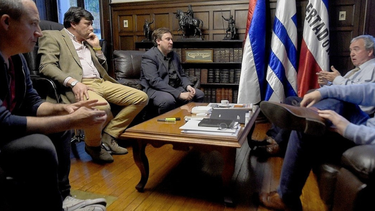 Autoridades de APU se reunieron con el ministro del Interior, Luis Alberto Heber.