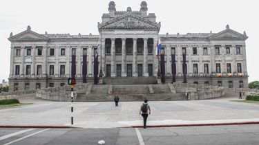Aprueban delito para castigar quienes incumplan normas sanitarias