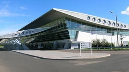 El vuelo sanitario para traer a Uruguay a turista que sufrió ACV en Bariloche saldrá de Laguna del Sauce.