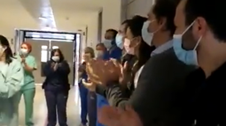 Así fue la despedida de la última paciente con COVID-19 tras 55 días internada